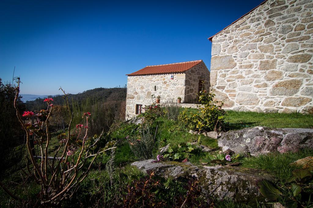 Гостьовий будинок Casas Dos Avos Вале-де-Камбра Номер фото