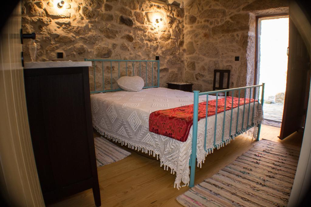 Гостьовий будинок Casas Dos Avos Вале-де-Камбра Номер фото