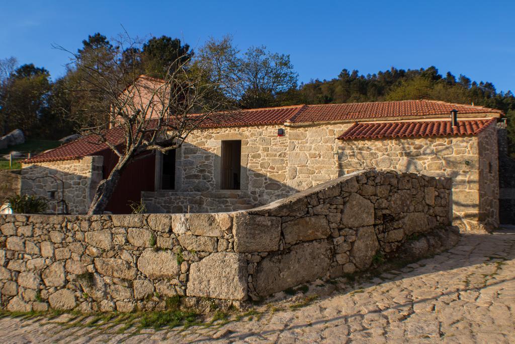 Гостьовий будинок Casas Dos Avos Вале-де-Камбра Номер фото
