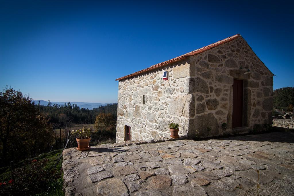 Гостьовий будинок Casas Dos Avos Вале-де-Камбра Номер фото