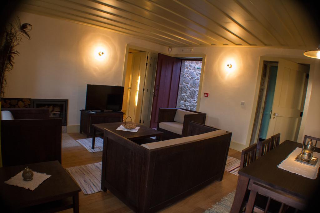 Гостьовий будинок Casas Dos Avos Вале-де-Камбра Номер фото